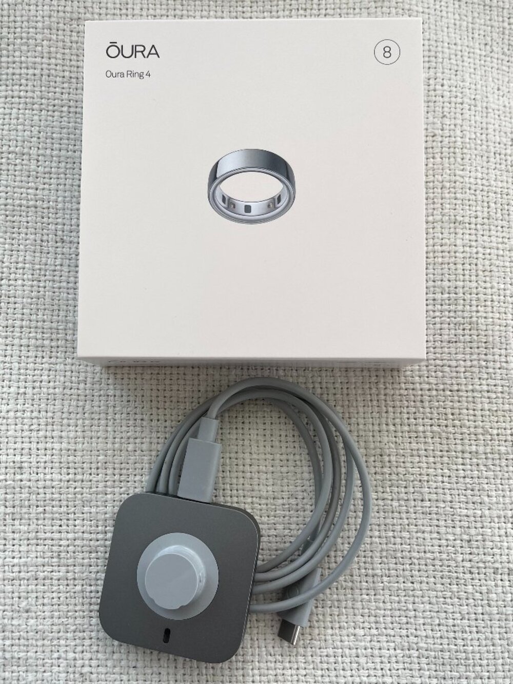 OURA RING Gen 4 Silver Size 8 - extra charger included (IN BOX / SEALED)